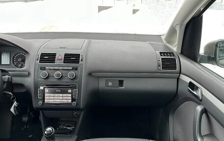 Volkswagen Touran III, 2013 год, 1 050 000 рублей, 14 фотография