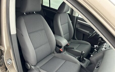 Volkswagen Touran III, 2013 год, 1 050 000 рублей, 21 фотография