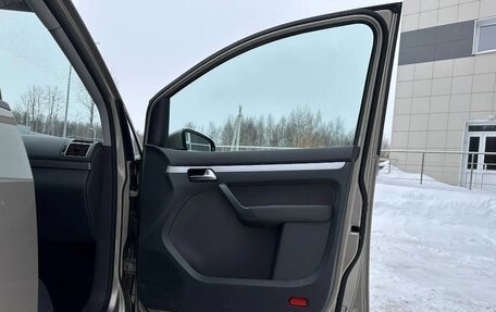 Volkswagen Touran III, 2013 год, 1 050 000 рублей, 22 фотография