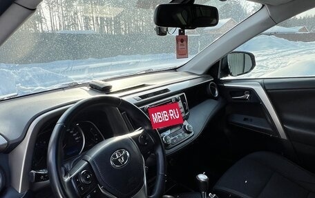 Toyota RAV4, 2013 год, 1 950 000 рублей, 6 фотография