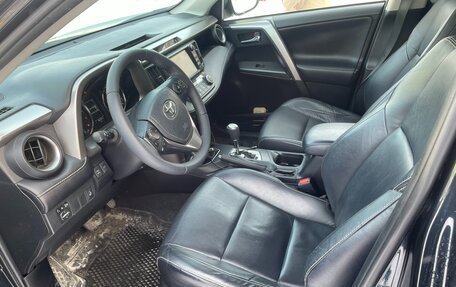 Toyota RAV4, 2017 год, 2 770 000 рублей, 5 фотография