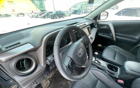 Toyota RAV4, 2017 год, 2 770 000 рублей, 10 фотография