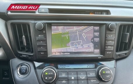 Toyota RAV4, 2017 год, 2 770 000 рублей, 2 фотография