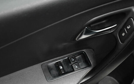 Volkswagen Polo VI (EU Market), 2013 год, 750 000 рублей, 11 фотография