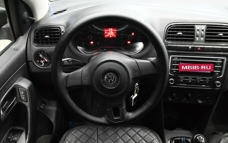 Volkswagen Polo VI (EU Market), 2013 год, 750 000 рублей, 10 фотография