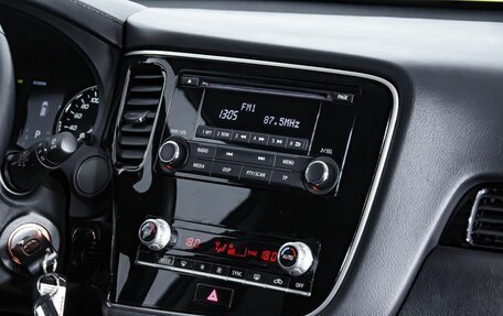 Mitsubishi Outlander III рестайлинг 3, 2021 год, 2 750 000 рублей, 22 фотография