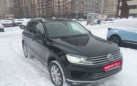 Volkswagen Touareg III, 2015 год, 2 950 000 рублей, 3 фотография