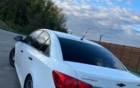 Chevrolet Cruze II, 2011 год, 780 000 рублей, 9 фотография