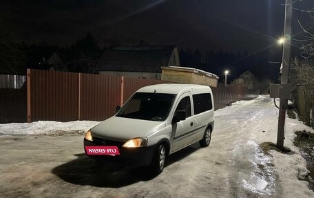 Opel Combo C, 2008 год, 390 000 рублей, 3 фотография