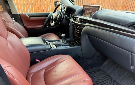 Lexus LX III, 2016 год, 5 940 000 рублей, 20 фотография