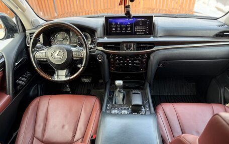 Lexus LX III, 2016 год, 5 940 000 рублей, 25 фотография