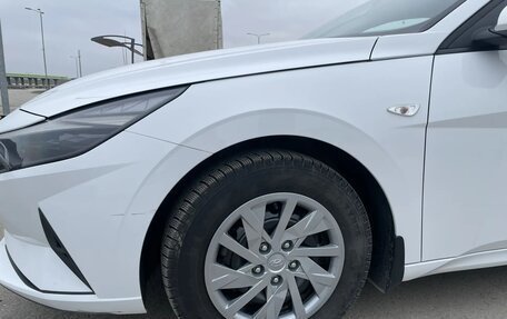 Hyundai Elantra, 2021 год, 2 200 000 рублей, 11 фотография