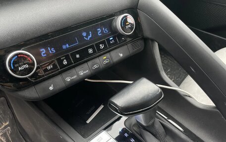 Hyundai Elantra, 2021 год, 2 200 000 рублей, 14 фотография