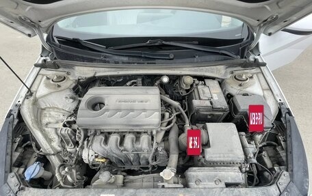 Hyundai Elantra, 2021 год, 2 200 000 рублей, 15 фотография