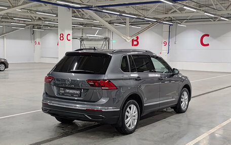 Volkswagen Tiguan II, 2021 год, 3 144 000 рублей, 6 фотография