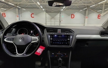 Volkswagen Tiguan II, 2021 год, 3 144 000 рублей, 17 фотография