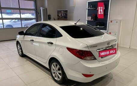 Hyundai Solaris II рестайлинг, 2012 год, 900 000 рублей, 7 фотография