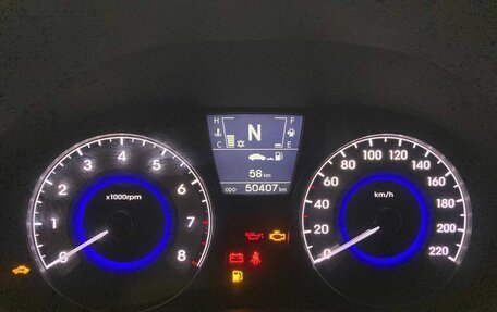 Hyundai Solaris II рестайлинг, 2012 год, 900 000 рублей, 15 фотография