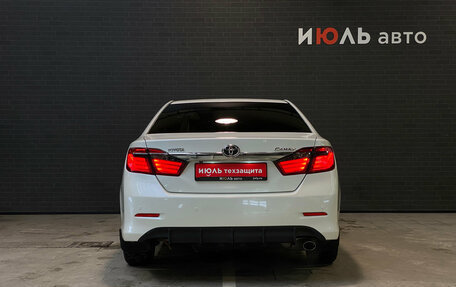 Toyota Camry, 2012 год, 1 700 000 рублей, 6 фотография