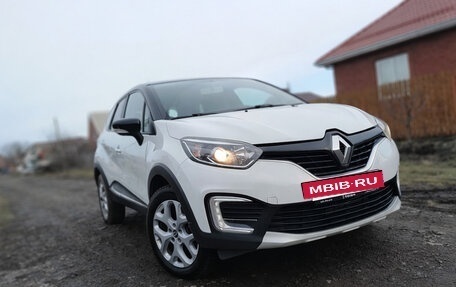 Renault Kaptur I рестайлинг, 2016 год, 1 300 000 рублей, 2 фотография