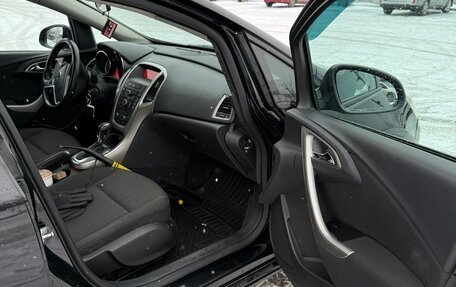 Opel Astra J, 2011 год, 675 000 рублей, 10 фотография