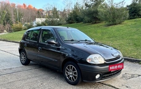 Renault Clio III, 2001 год, 260 000 рублей, 2 фотография