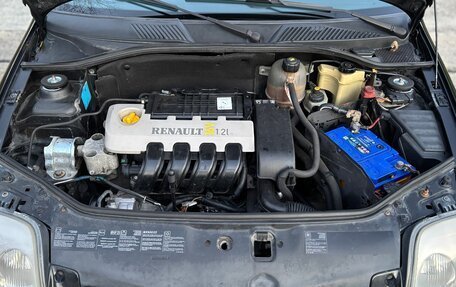 Renault Clio III, 2001 год, 260 000 рублей, 13 фотография