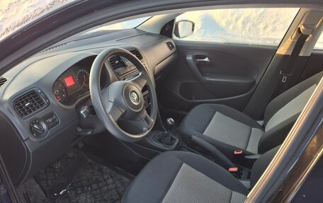 Volkswagen Polo VI (EU Market), 2012 год, 700 000 рублей, 6 фотография