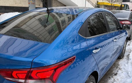 Hyundai Solaris II рестайлинг, 2018 год, 1 050 000 рублей, 8 фотография