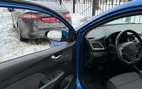 Hyundai Solaris II рестайлинг, 2018 год, 1 050 000 рублей, 6 фотография