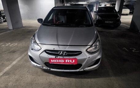 Hyundai Solaris II рестайлинг, 2012 год, 550 000 рублей, 2 фотография