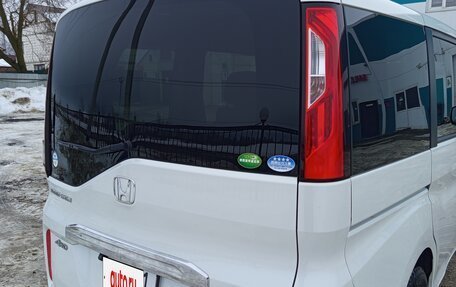 Honda Stepwgn IV, 2017 год, 2 099 000 рублей, 11 фотография