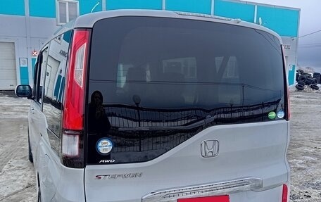 Honda Stepwgn IV, 2017 год, 2 099 000 рублей, 5 фотография