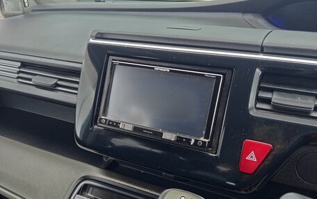 Honda Stepwgn IV, 2017 год, 2 099 000 рублей, 19 фотография