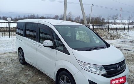 Honda Stepwgn IV, 2017 год, 2 099 000 рублей, 17 фотография