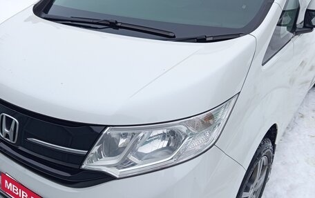 Honda Stepwgn IV, 2017 год, 2 099 000 рублей, 21 фотография