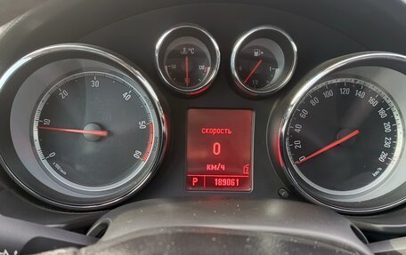 Opel Insignia II рестайлинг, 2011 год, 1 000 000 рублей, 2 фотография