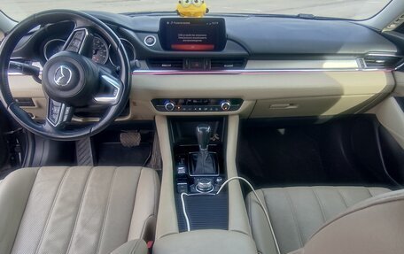 Mazda 6, 2018 год, 2 060 000 рублей, 10 фотография