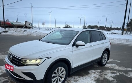 Volkswagen Tiguan II, 2020 год, 2 750 000 рублей, 1 фотография