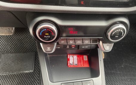 KIA Rio IV, 2019 год, 1 800 000 рублей, 5 фотография