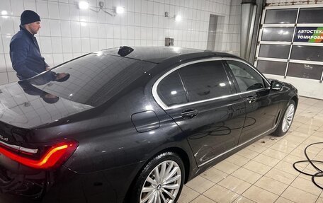 BMW 7 серия, 2019 год, 6 100 000 рублей, 4 фотография