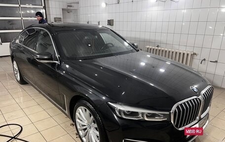 BMW 7 серия, 2019 год, 6 100 000 рублей, 3 фотография