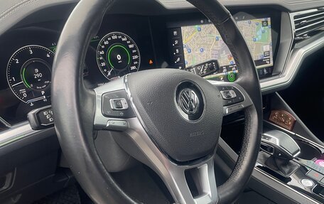 Volkswagen Touareg III, 2019 год, 6 500 000 рублей, 7 фотография
