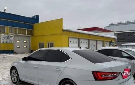 Skoda Superb III рестайлинг, 2018 год, 1 450 000 рублей, 4 фотография