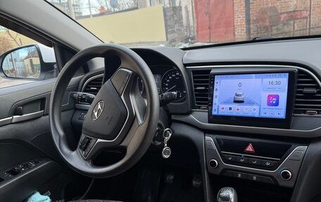 Hyundai Elantra VI рестайлинг, 2016 год, 1 520 000 рублей, 9 фотография