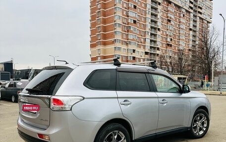 Mitsubishi Outlander III рестайлинг 3, 2012 год, 1 150 000 рублей, 7 фотография