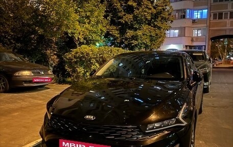 KIA K5, 2020 год, 2 000 000 рублей, 2 фотография