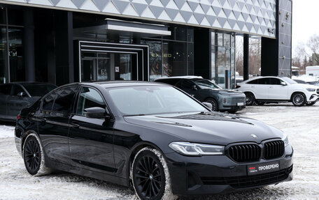 BMW 5 серия, 2021 год, 4 300 000 рублей, 3 фотография