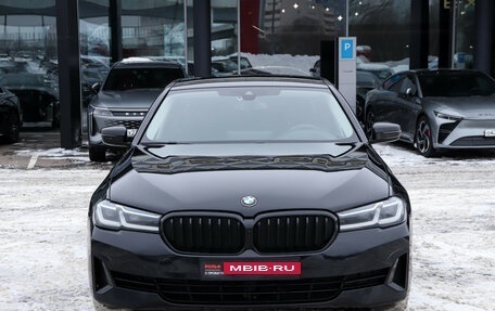 BMW 5 серия, 2021 год, 4 300 000 рублей, 2 фотография