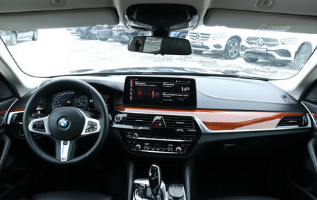 BMW 5 серия, 2021 год, 4 300 000 рублей, 12 фотография